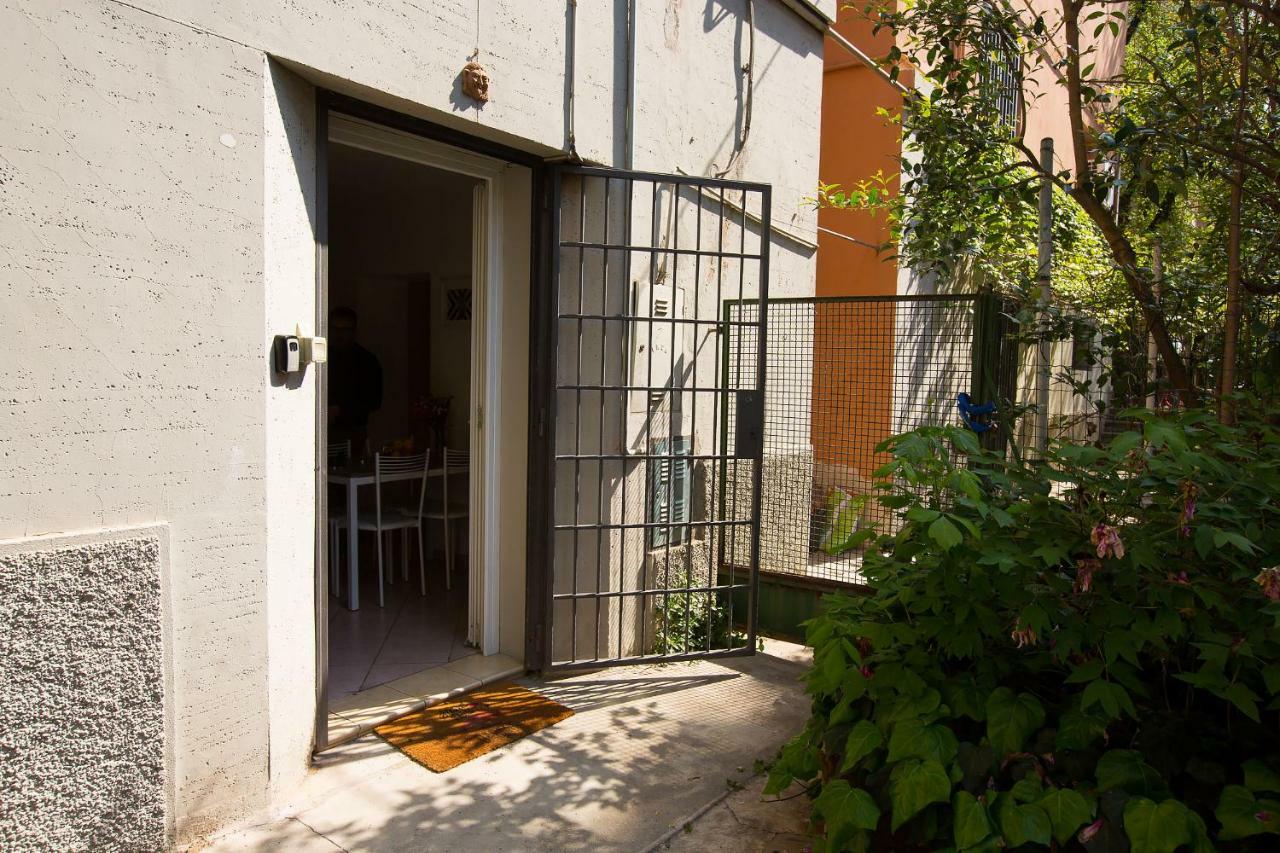Sant'Orsola Apartment Bologna Bagian luar foto
